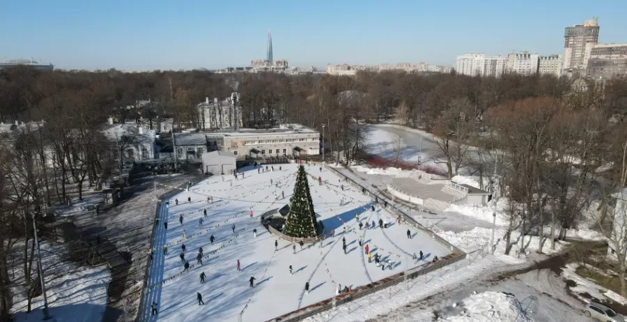 Открытый каток Большой каток в Санкт-Петербурге: Каток, Развиваться, Прокат коньков, Катание на коньках, Лед,