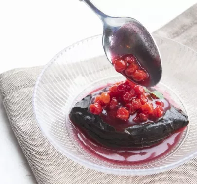 Ресторан русской современной кухни "Uhvat".