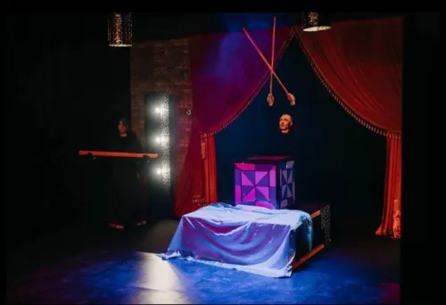 Черный театр DREAM  в  Краснодаре