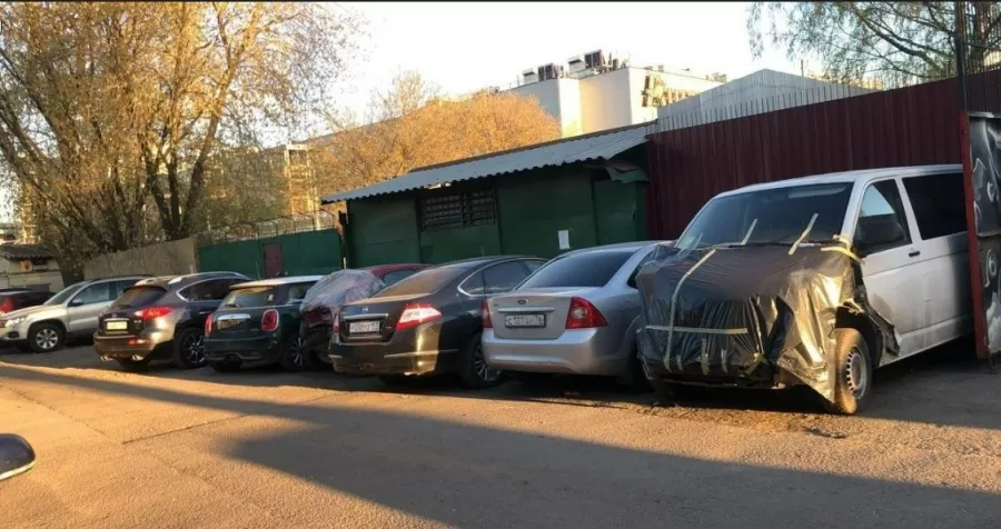 Авторемонт и техобслуживание (СТО) АВТОЛЕГЕНД в Москве: Авторемонт и техобслуживание, Ремонт стартеров и генераторов, Ремонт ходовой части автомобиля, Сезонное хранение, Ремонт порезов, Ошиповка шин, Правка / Прокатка дисков,