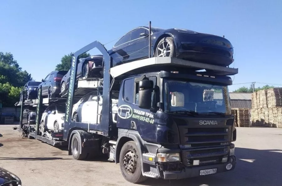 Компания по перевозке автомобилей автовозами Тандем трэк в Москве: Авто,
