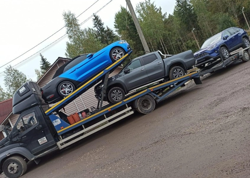 Компания по перевозке автомобилей автовозами Тандем трэк в Москве: Междугородные автогрузоперевозки, Экспедирование грузов, Эвакуация автомобилей, Железнодорожные грузоперевозки,