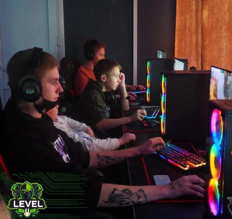 Компьютерный клуб Level в Краснодаре: Чилим, ПК, Компьютерный клуб, Dota, CS:GO, Круглосуточно,