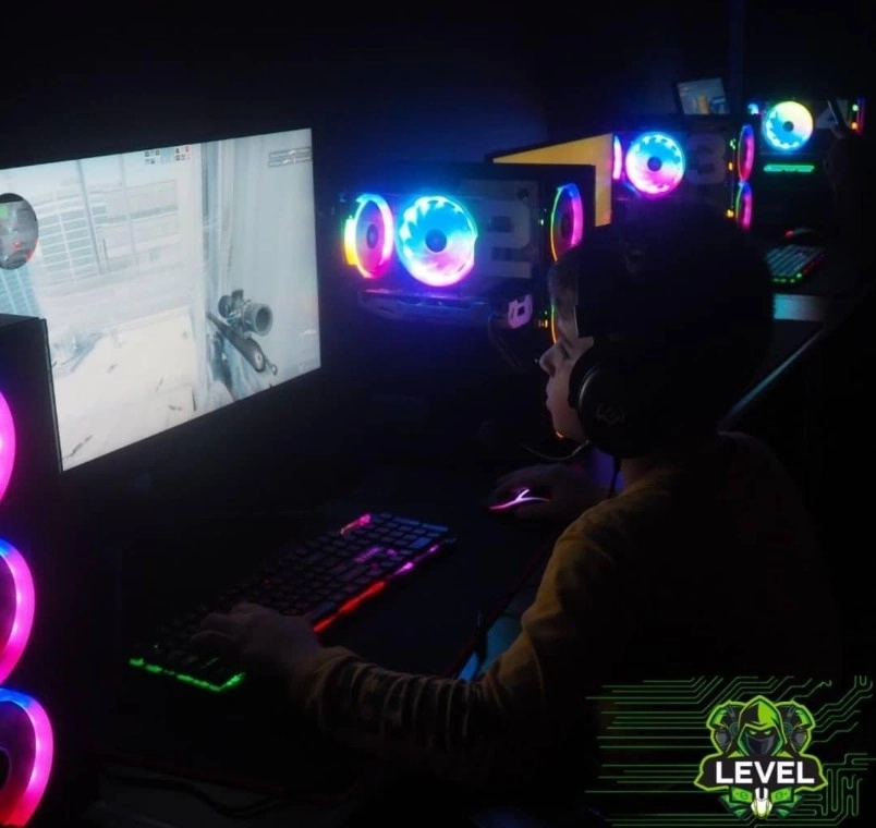Компьютерный клуб Level в Краснодаре: Чилим, ПК, Компьютерный клуб, Dota, CS:GO, Круглосуточно,