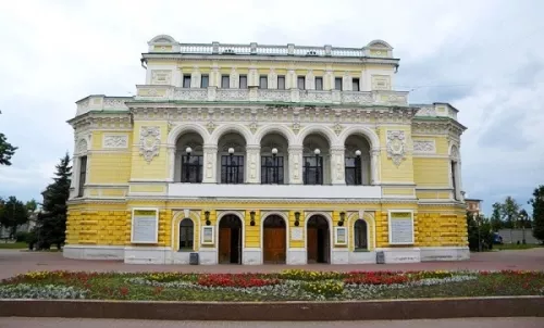 Нижегородский государственный академический театр драмы им. М. Горького в Нижнем Новгороде