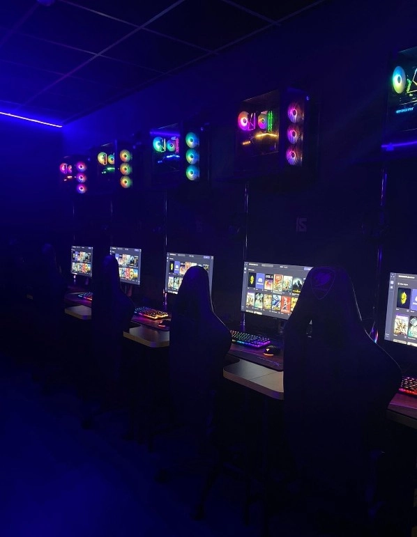 Компьютерный клуб Imperium cyber сlub в Динской в Краснодаре: Чилим, Для души, Киберспорт, ПК, Dota, CS:GO, Компьютерный клуб, Круглосуточно,