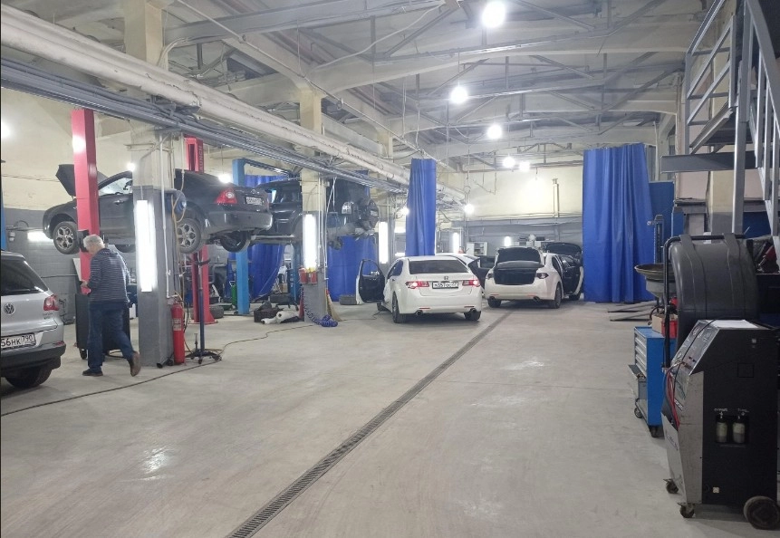 Сеть автотехцентров Ankar в Москве: Авторемонт, Ремонт ходовой части автомобиля, Замена масла, Шиномонтаж,