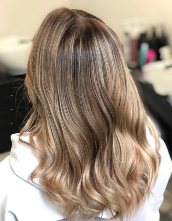 Салон красоты Beauty studio Elena Khachatryan в Москве: Ногти, Маникюр, Брови, Макияж, Косметология, Пилинг, Депиляция,
