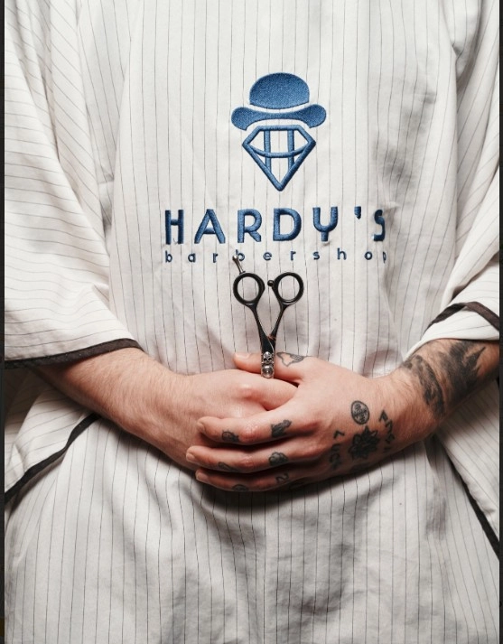 Барбершоп Hardy`s в Санкт-Петербурге: Барбершоп, Прическа, Мужской маникюр,