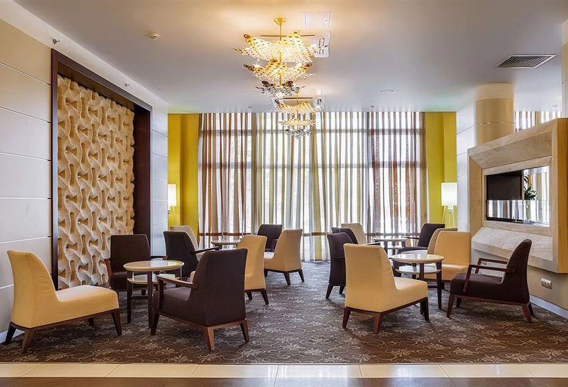 Отель Hilton Garden Inn Krasnodar 4* в Краснодаре: Отель, Номера, СПА-центр, Ресторан, Завтраки, Конференц-зал, Центр города,