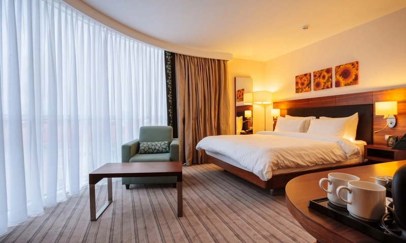 Отель Hilton Garden Inn Krasnodar 4* в Краснодаре: Отель, Номера, СПА-центр, Ресторан, Завтраки, Конференц-зал, Центр города,