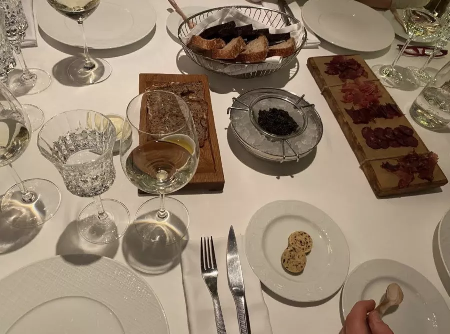 Ресторан Белуга в Москве: Ресторан, Дорогой ресторан, Икра, Премиум, Вкусная Еда,