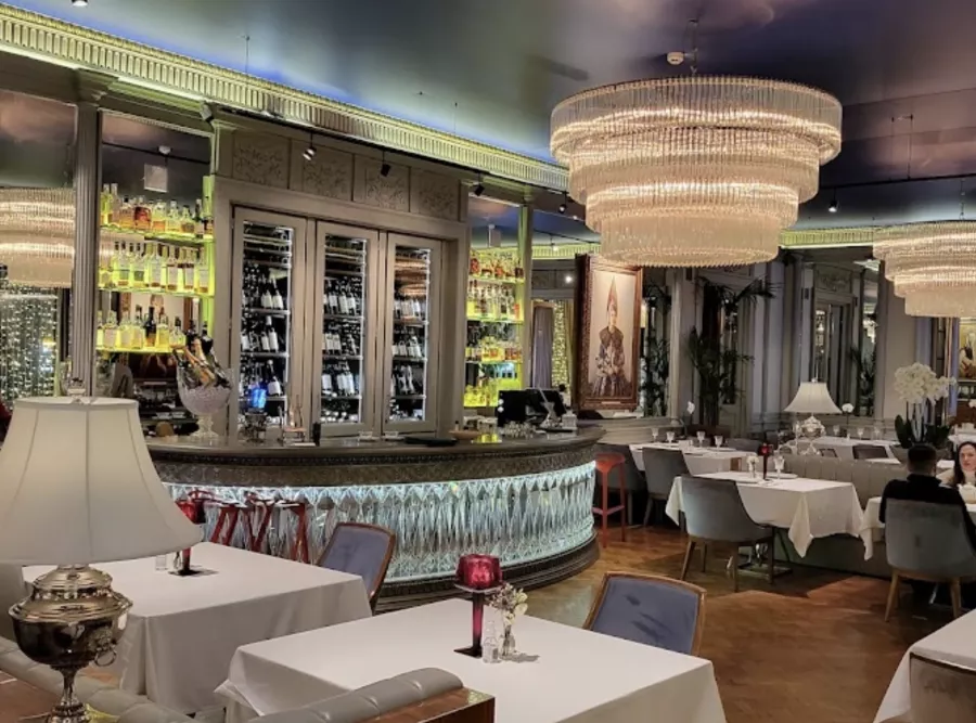 Ресторан Белуга в Москве: Ресторан, Дорогой ресторан, Икра, Премиум, Вкусная Еда,