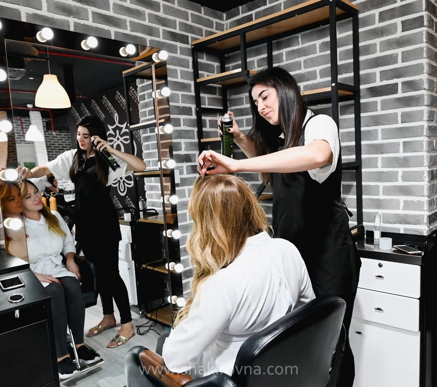 Салон красоты Shakirovna Ladies в Дубаи: Маникюр , Спа-салон , Массаж, Парикмахерская , Косметология , Наращивание ресниц , Макияж,