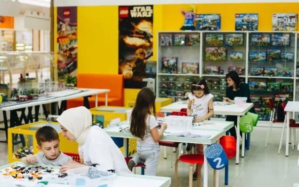 Развлекательный LEGO центр "iQube" на Дзержинского