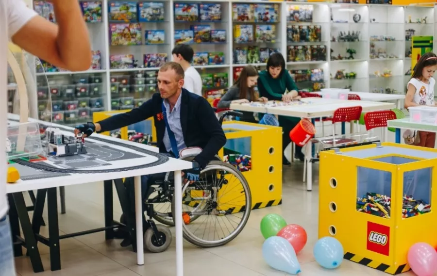 Развлекательный LEGO центр iQube на Дзержинского в Краснодаре: Дети, Развлечение, Веселье, LEGO, LEGO-центр, Чилим,