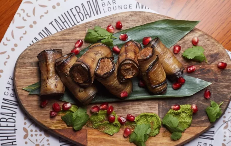 Кафе-ресторан Хинкали танцевали в Сочи: Кафе, Ресторан, Хинкали, Вкусно, Чилим,