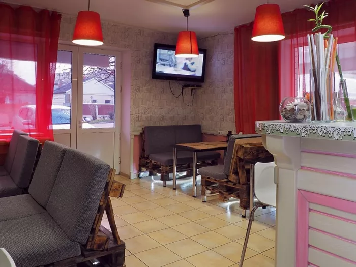 Кафе "RollBerry".