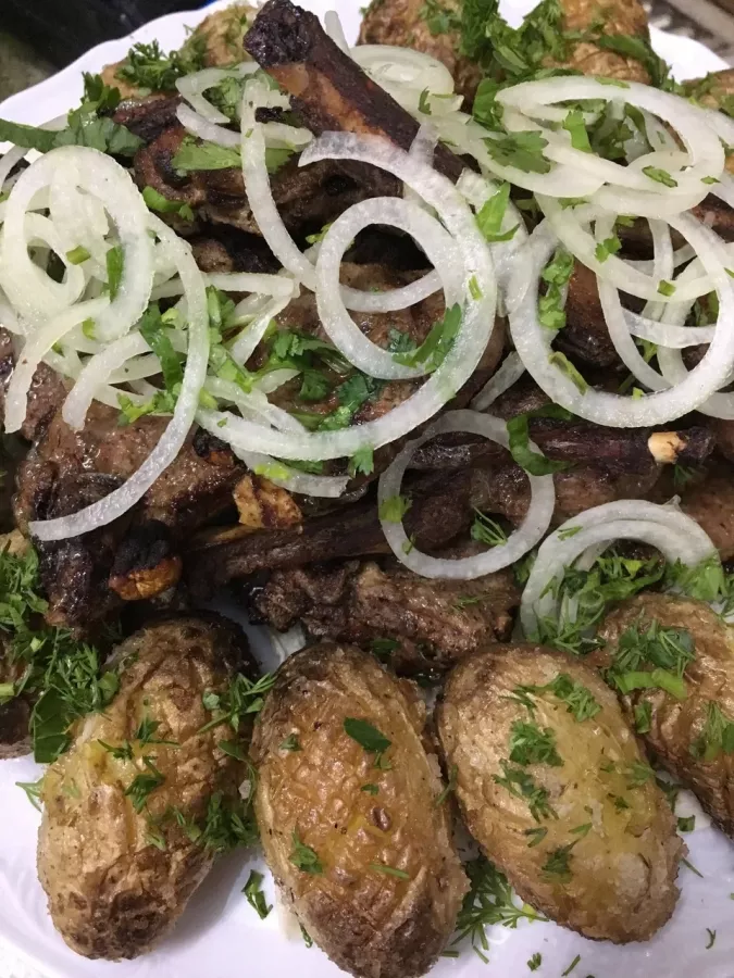 Столовая Вкус House в Анапе: Поминальные обеды, Банкеты, Бизнес-ланч, Пицца, Шашлык, Пироги,