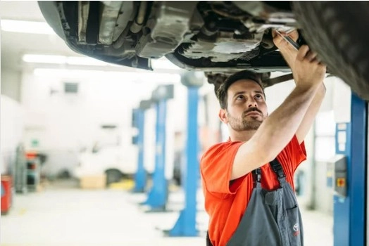 Автосалон FAVORIT MOTORS в Москве: Автозапчасти и аксессуары, Автосвет, Шиномонтаж, Авторемонт,