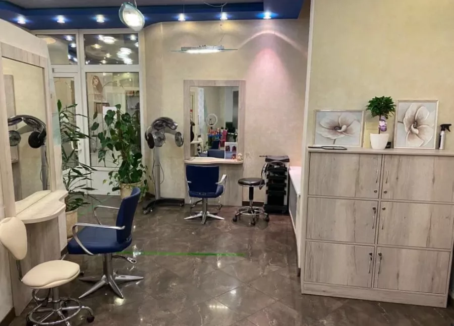 Центр красоты S.Lux в Москве: Косметология, Лазерная эпиляция, Нитевой лифтинг, Коррекция фигуры, Стрижка, Волосы, Ногти, Маникюр, Ресницы,