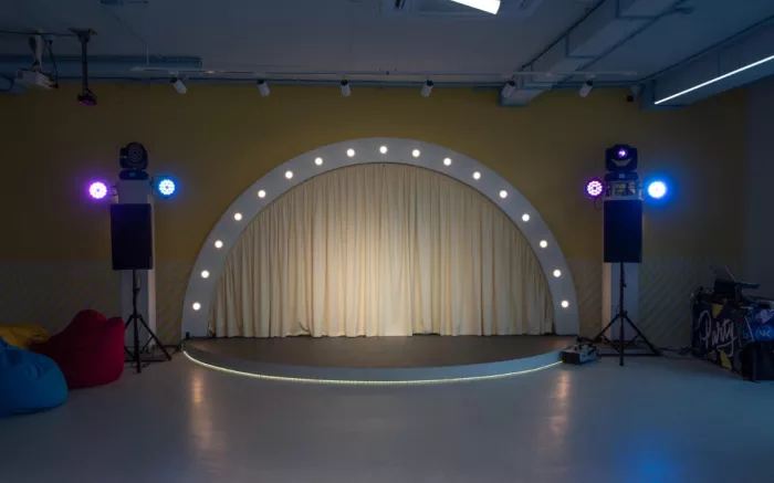 Лофт "Yummy hall"