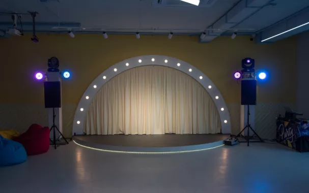 Лофт "Yummy hall"