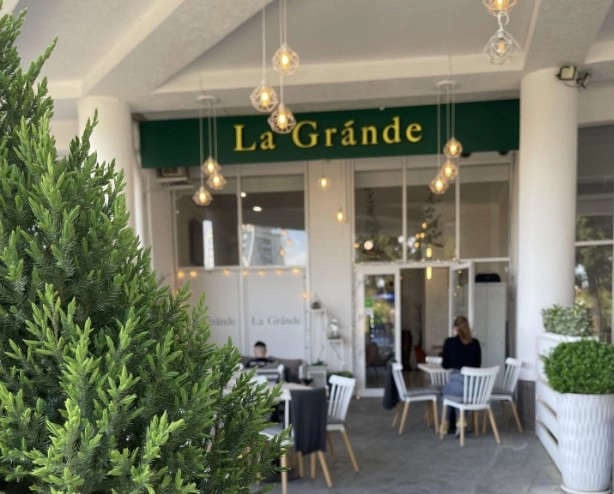 Кафе "La Grande"