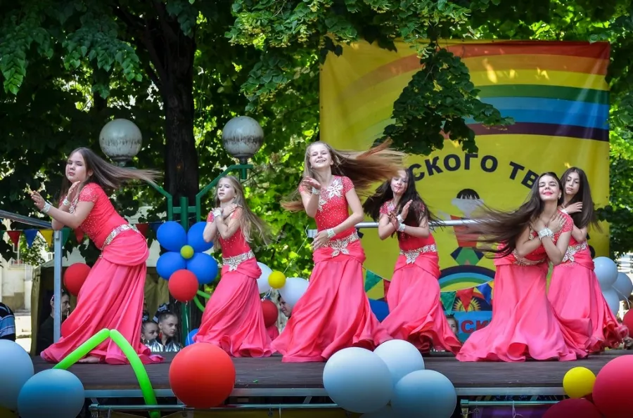 Центр детского творчества Прикубанский в Краснодаре: Детское творчество, культура, Искусство, Развлечения, Веселье, Секции, Мероприятия, Не пропусти, Детское развитие, Детский центр,
