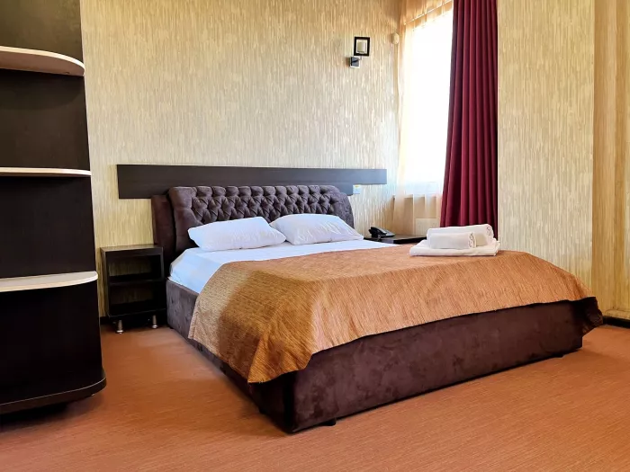 Гостиница «Айсберг»