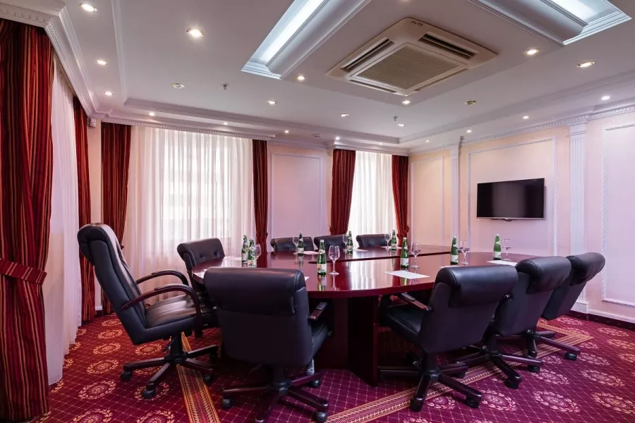 Rimar Hotel Krasnodar 5* в Краснодаре: Отель, Номера, Ресторан, Завтраки, СПА-центр, Фитнес-центр, Бассейн, Конференц-зал,