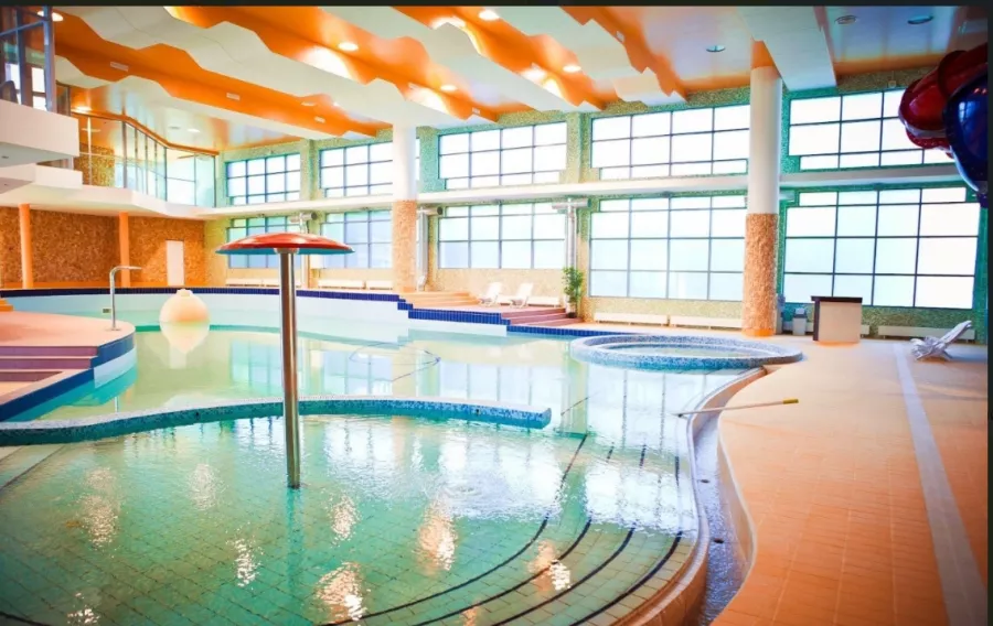 Фитнес зал Fitness House в Санкт-Петербурге: Развиваться, Фитнес, Фитнес зал, Фитнес зал в питере, Тренажерный зал, Занятия с тренером, Индивидуальные занятия с тренером,