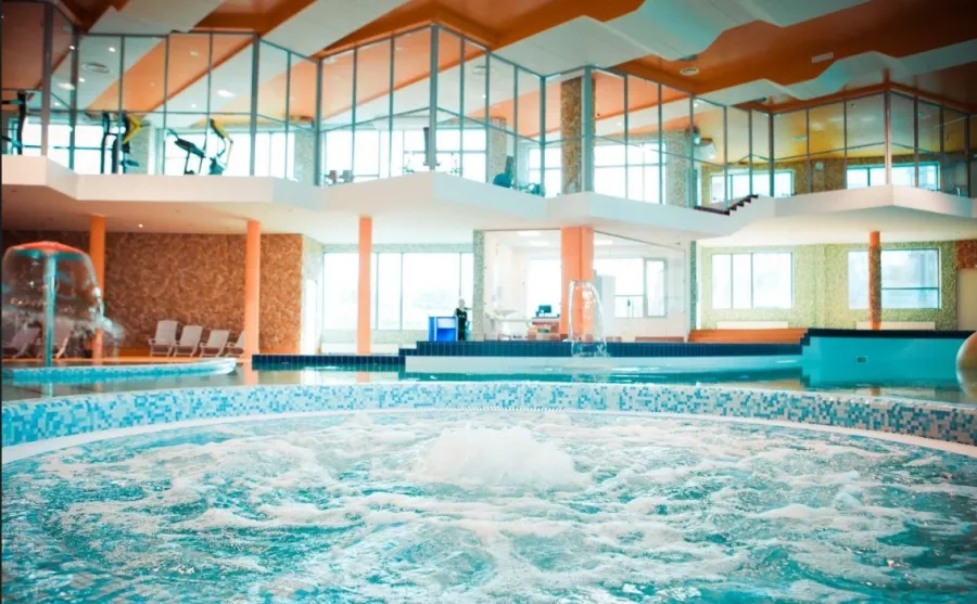 Фитнес зал Fitness House в Санкт-Петербурге: Развиваться, Фитнес, Фитнес зал, Фитнес зал в питере, Тренажерный зал, Занятия с тренером, Индивидуальные занятия с тренером,