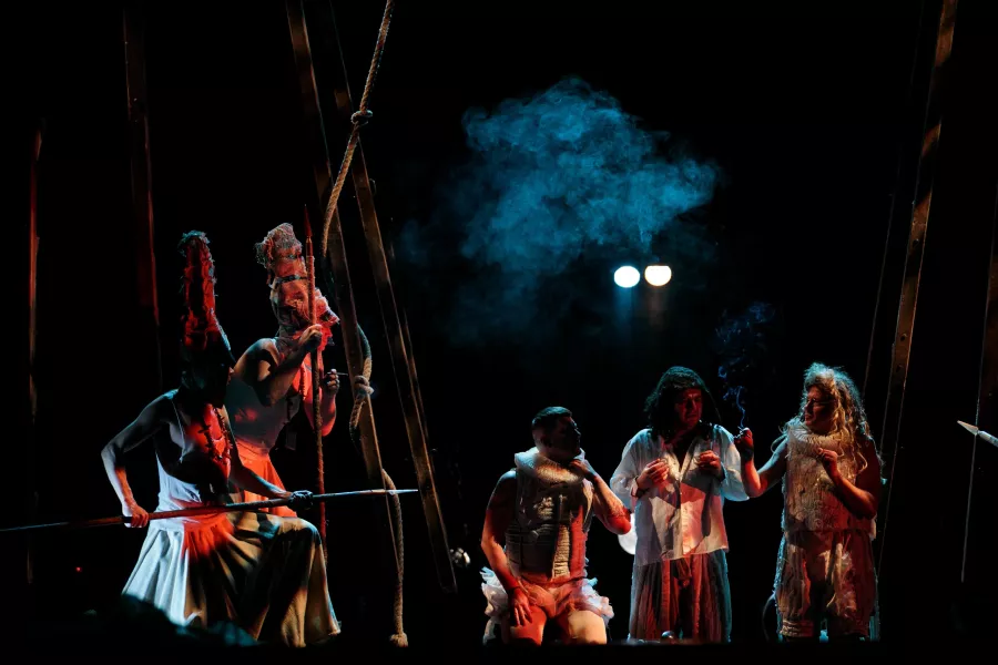 Драматический театр им. В.Ф. Комиссаржевской в Санкт-Петербурге: Литература, Шоу,