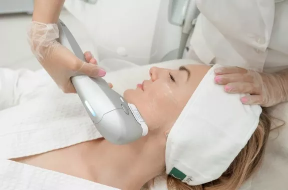 Центр современной косметологии "Diveo laser&cosmetology".