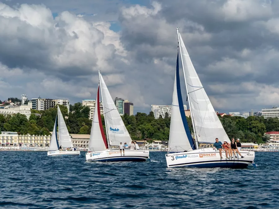 Yacht Russia Sailing Academy в Сочи: Яхтинг, Парусный клуб, Яхт школа , Прокат , Регата , Корпаративный отдых ,