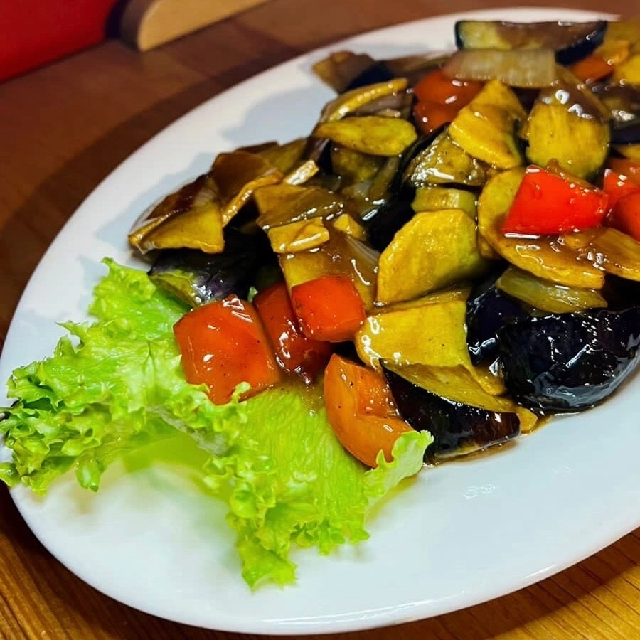 Кафе Золотой дракон в Анапе: Китайская кухня, Танцпол, Банкеты, Доставка, Постное меню, Детское меню, Бизнес-ланч,