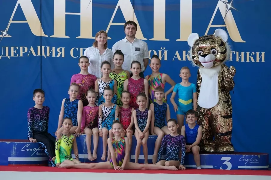 Федерация спортивной акробатики и прыжковых видов спорта в Анапе в Анапе: Акробатика, Дети, Прыжки На Батуте, Хореография, Спортивная Гимнастика,