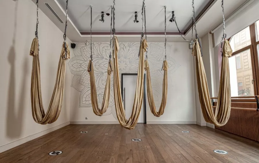 Спортивная-студия Mind body studio by world class в Москве: Йога, Пилатес, Аэробика,