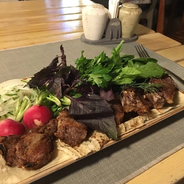 Ресторан армянской кухни Lavash Restaurant (Լավաշ ռեստորան) в Ереване: терраса, национальные рецепты, Армянская кухня, Еда навынос,