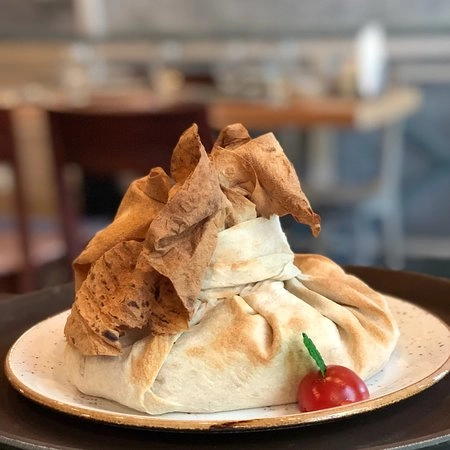 Ресторан армянской кухни Lavash Restaurant (Լավաշ ռեստորան) в Ереване: терраса, национальные рецепты, Армянская кухня, Еда навынос,