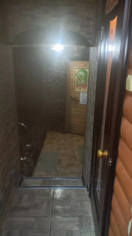 Русские бани Уют в Владивостоке: Легкий пар, Аквазона, Массажное кресло, Barbecue, Jacuzzi,