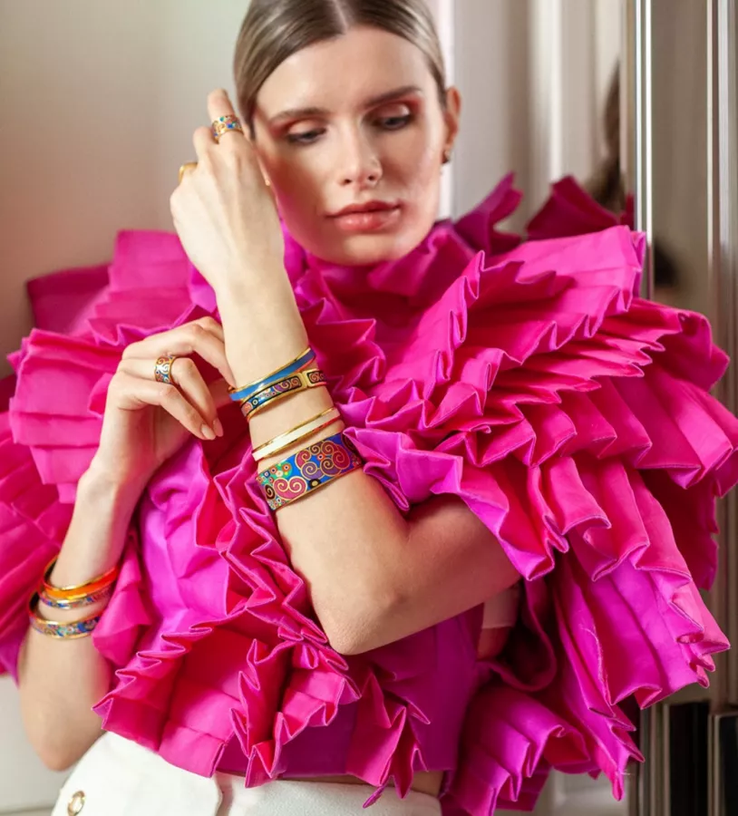 Торговая галерея Гранд Марина в Сочи: RobertoBravo, Brioni, Rolex, FREYWILLE, Ювилирные украшения , Часы, Одежда, Бутик , Аксессуары, Премиум,