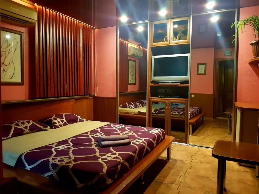 Сауна Relax Plus в Владивостоке: Сауна, Парилка, Джакузи, Бильярд, Комната отдыха, Sauna, Billiards,
