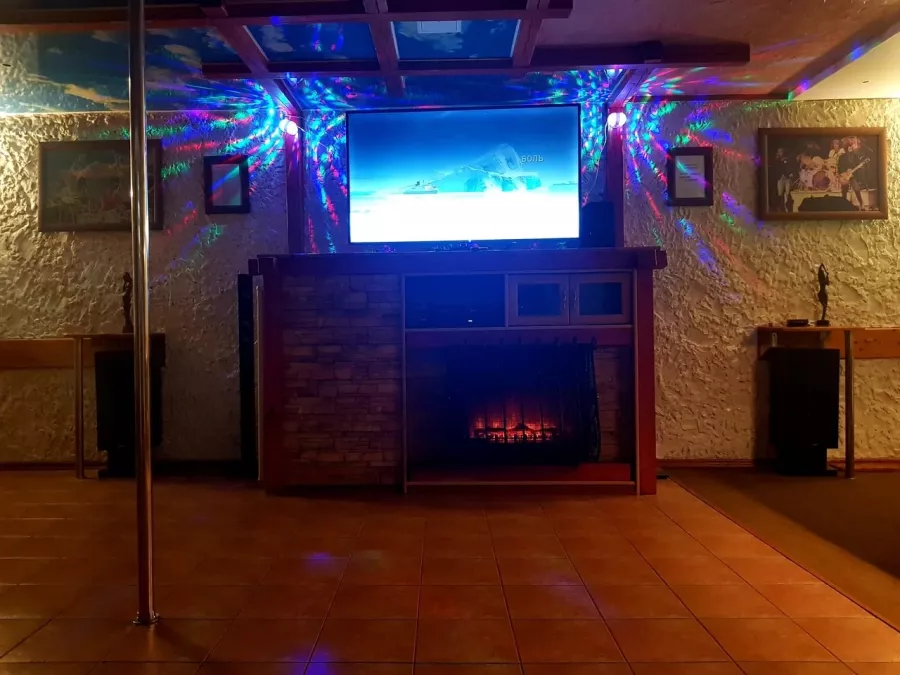 Сауна Relax Plus в Владивостоке: Сауна, Парилка, Джакузи, Бильярд, Комната отдыха, Sauna, Billiards,