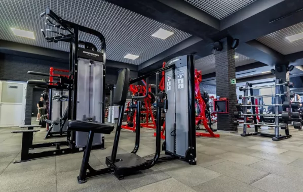 Спортзал «FF Gym»