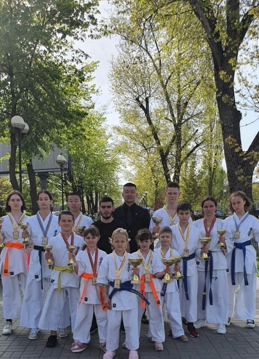 Спортивный клуб Самурай в Новороссийске: Развитие, Каратэ, Фитнес,