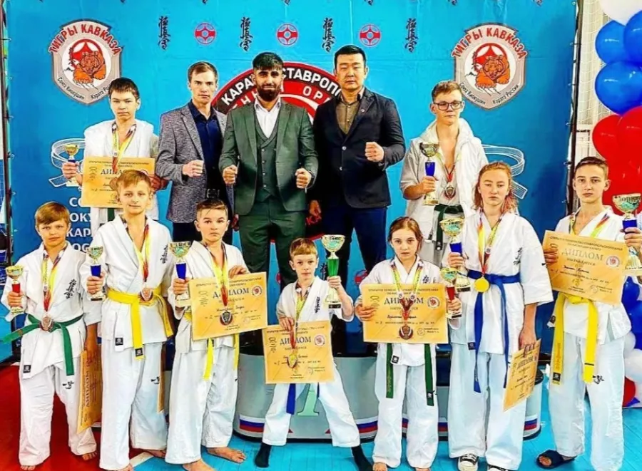 Спортивный клуб Самурай в Новороссийске: Развитие, Каратэ, Фитнес,