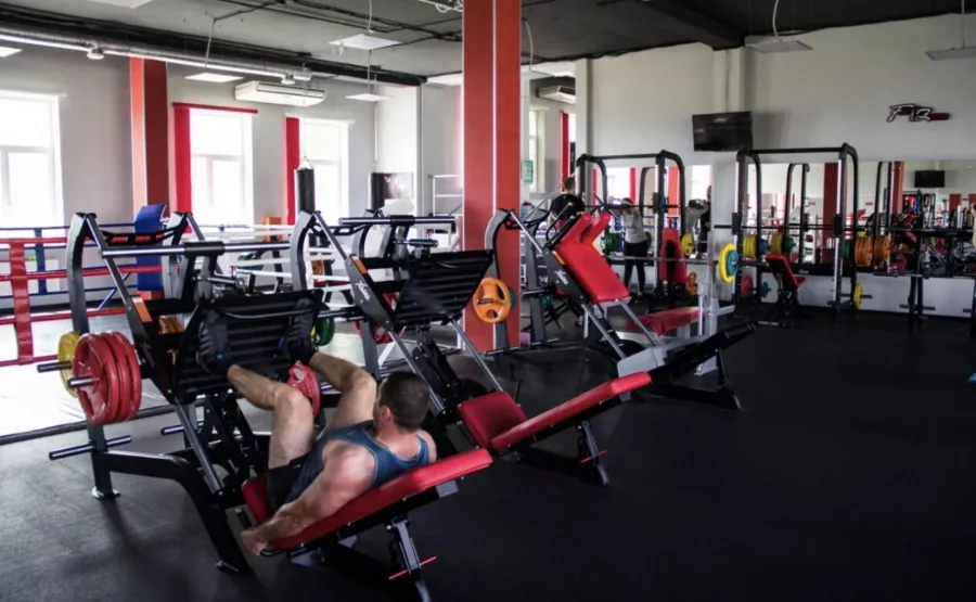 Фитнесс центр Fit zone в Новороссийске: Развитие, Спортзал, Фитнес,