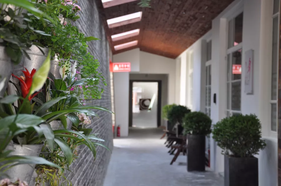 Языковая школа Hutong School в Пекине: Языковая школа, Языковые курсы, Обучение,